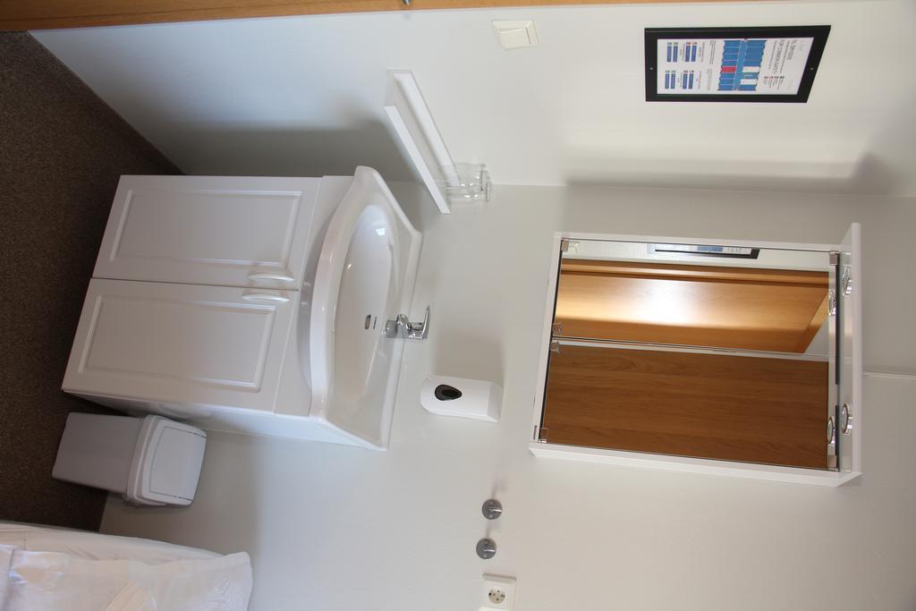 Hotel Tangi Vopnafjorthur Zimmer foto